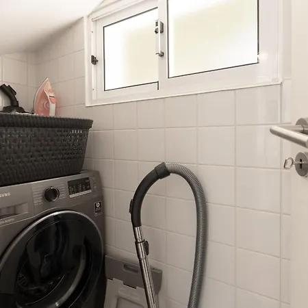 Liana By Lovelystay *