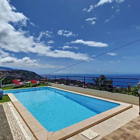 Liana By Lovelystay *