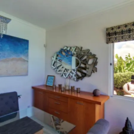 Liana By Lovelystay *