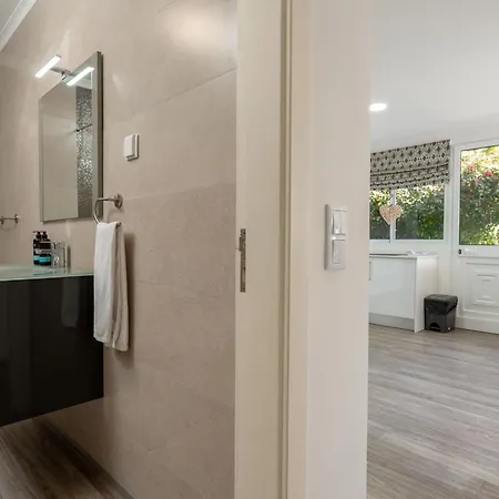 Liana By Lovelystay Tatil Evi Ponta do Sol (Madeira)